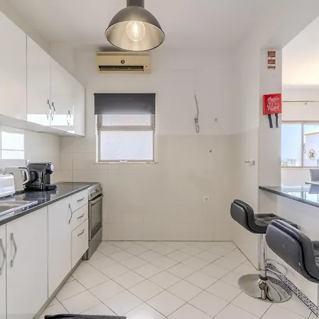 Apartament #405 Cozy 1br Retreat Pool Close To Oura